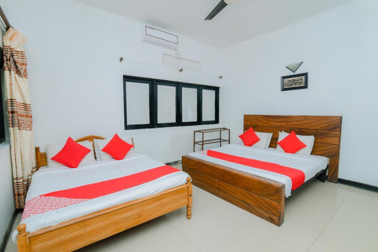 Oyo 479 Water Front Hotel Kandy Luaran gambar