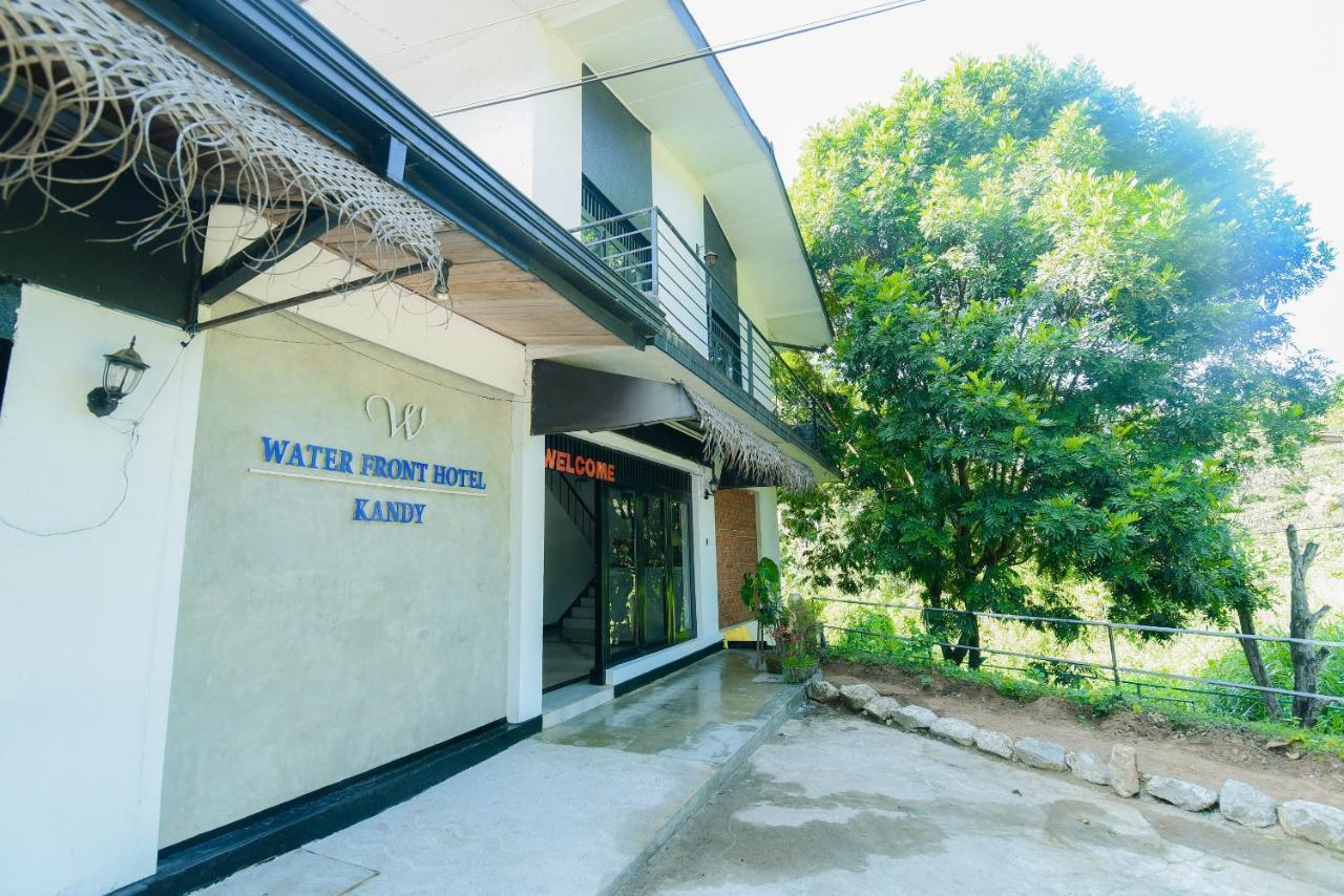 Oyo 479 Water Front Hotel Kandy Luaran gambar
